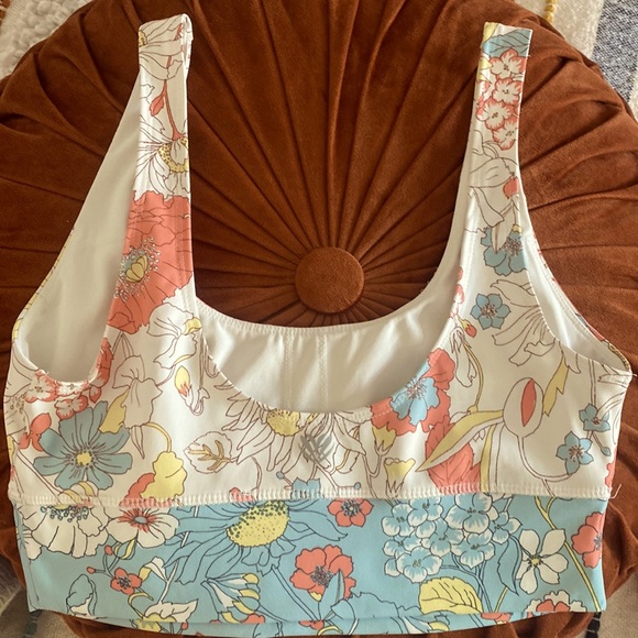 NWOT F21 Floral Sports Bra S - Picture 7 of 7